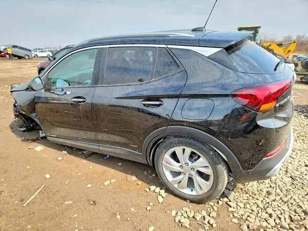 KL4AMBSP9SB024359 2025 BUICK ENCORE - Image 2