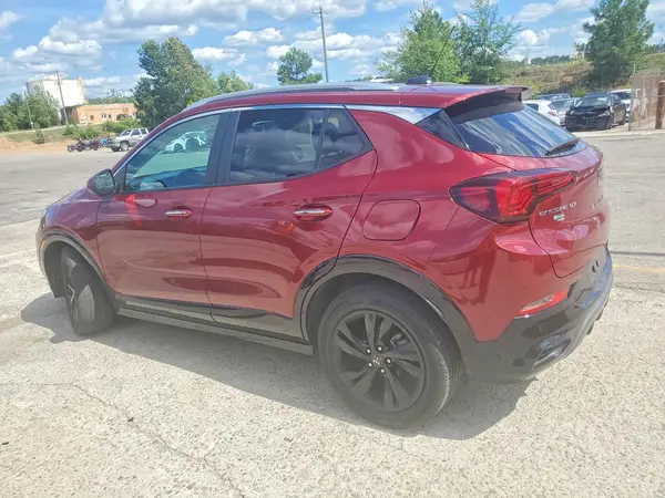 KL4AMDSLXRB199089 2024 BUICK ENCORE GX - Image 2