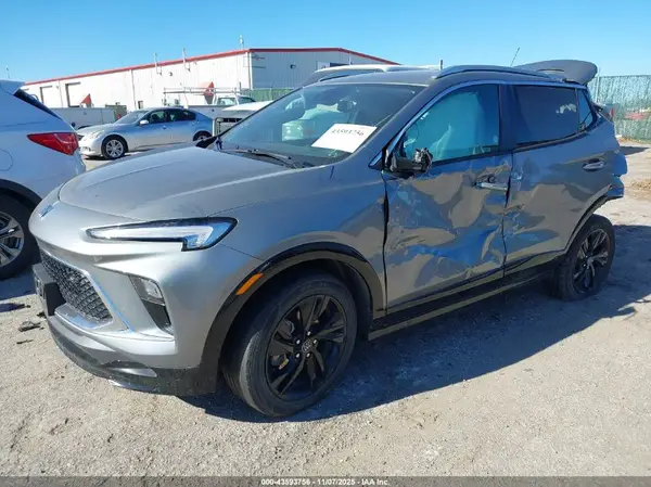 KL4AMESL2RB117832 2024 BUICK ENCORE GX - Image 2