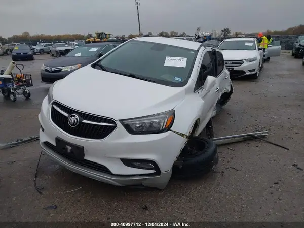 KL4CJ1SB0JB579179 2018 BUICK ENCORE - Image 2