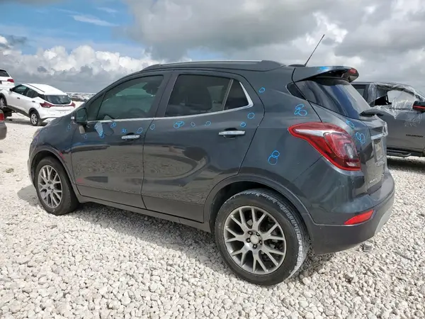 KL4CJ1SB0JB665916 2018 BUICK ENCORE - Image 2