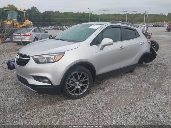 KL4CJ1SB0JB672980 2018 BUICK ENCORE - Image 2