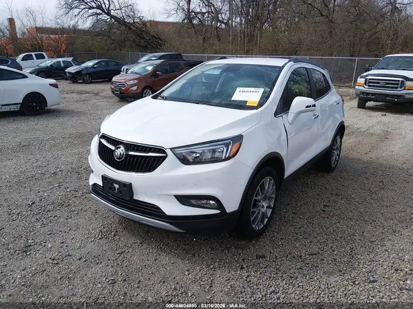 KL4CJ1SB1JB580583 2018 BUICK ENCORE - Image 2