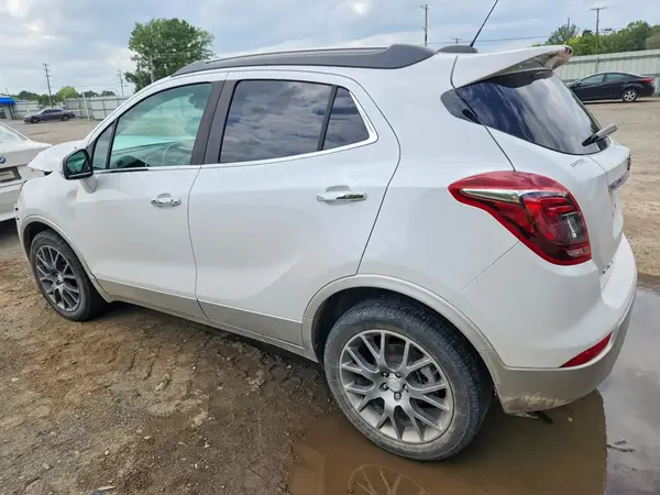 KL4CJ1SB1JB624193 2018 BUICK ENCORE - Image 2