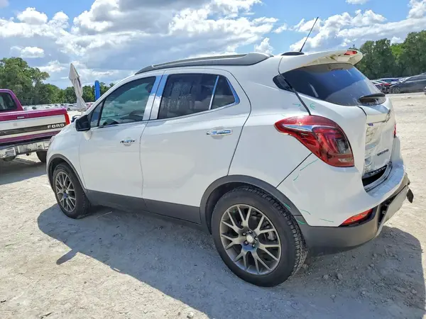 KL4CJ1SB3KB753022 2019 BUICK ENCORE - Image 2