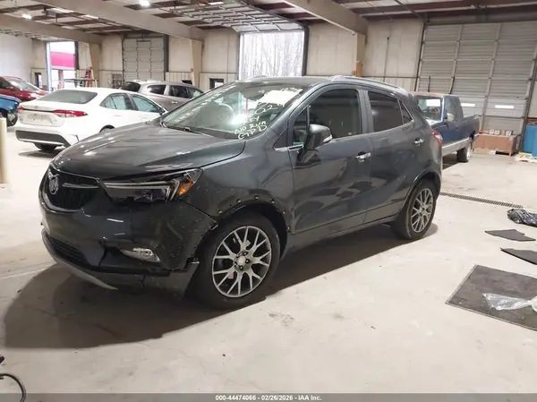 KL4CJ1SB5JB656029 2018 BUICK ENCORE - Image 2