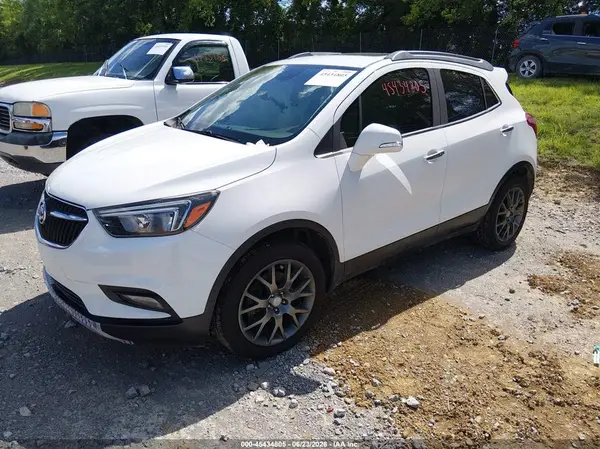 KL4CJ1SB5JB685496 2018 BUICK ENCORE - Image 2