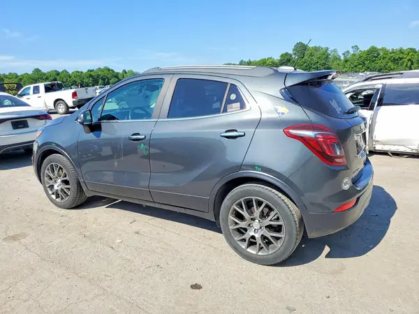 KL4CJ1SB8JB537925 2018 BUICK ENCORE - Image 2