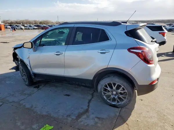 KL4CJ1SM8JB722302 2018 BUICK ENCORE - Image 2