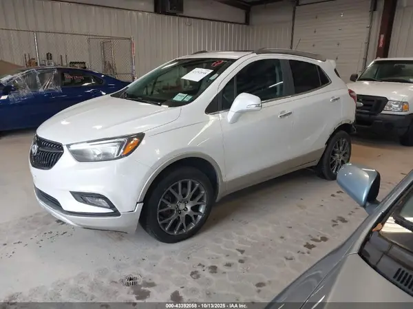KL4CJ2SB2HB124656 2017 BUICK ENCORE - Image 2