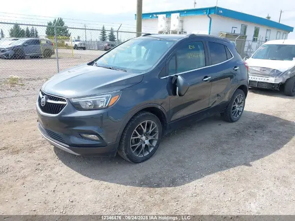 KL4CJ2SB2JB577813 2018 BUICK ENCORE - Image 2