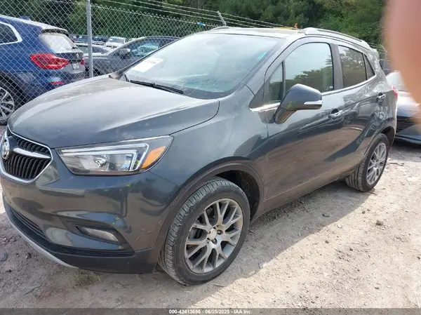 KL4CJ2SB2JB636875 2018 BUICK ENCORE - Image 2