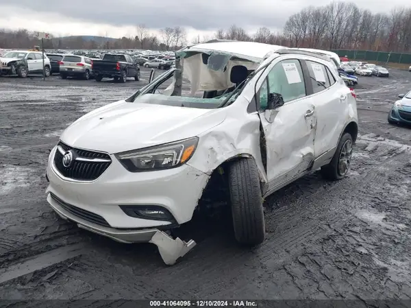 KL4CJ2SB3JB570692 2018 BUICK ENCORE - Image 2