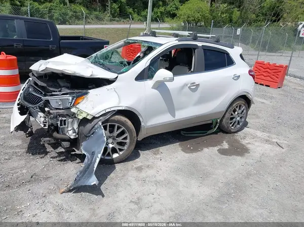 KL4CJ2SB3JB653183 2018 BUICK ENCORE - Image 2