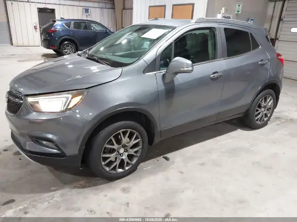 KL4CJ2SB3KB903118 2019 BUICK ENCORE - Image 2