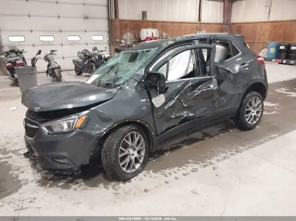 KL4CJ2SB4HB045747 2017 BUICK ENCORE - Image 2