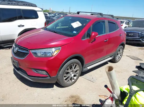 KL4CJ2SB4JB561211 2018 BUICK ENCORE - Image 2