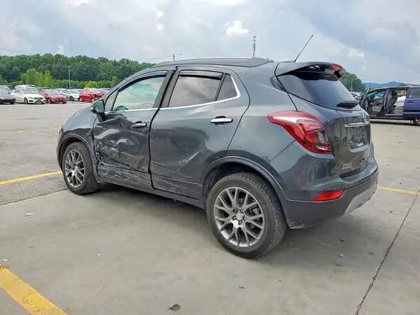 KL4CJ2SB4JB584939 2018 BUICK ENCORE - Image 2