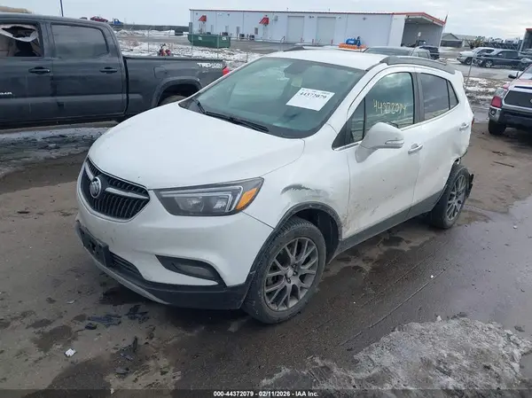 KL4CJ2SB4KB795611 2019 BUICK ENCORE - Image 2