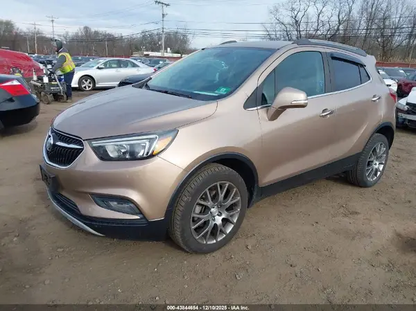 KL4CJ2SB6JB574493 2018 BUICK ENCORE - Image 2