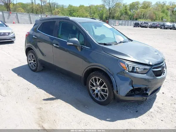KL4CJ2SB7JB560067 2018 BUICK ENCORE - Image 1