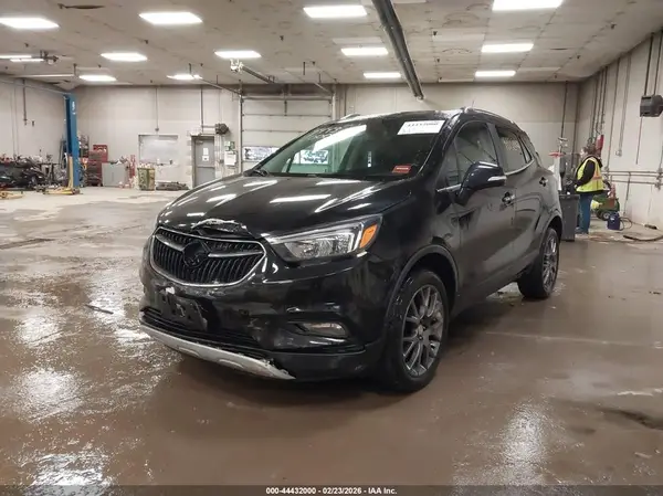 KL4CJ2SB7JB691371 2018 BUICK ENCORE - Image 2