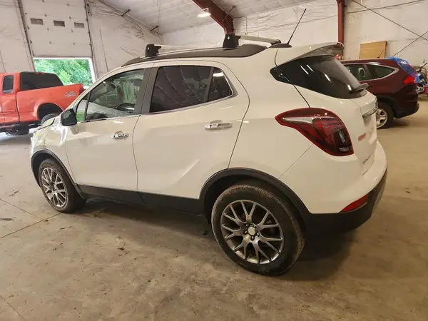 KL4CJ2SB8JB699141 2018 BUICK ENCORE - Image 2