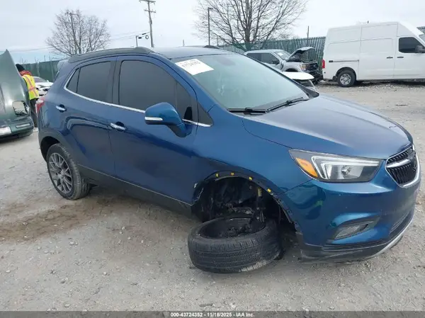 KL4CJ2SB8KB915586 2019 BUICK ENCORE - Image 1