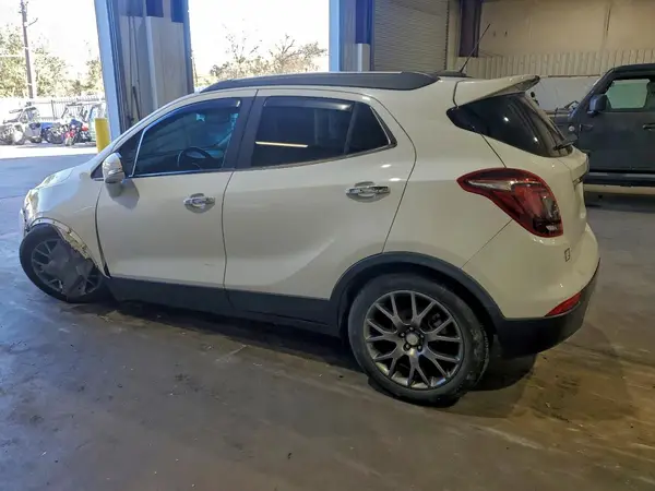 KL4CJ2SB9KB707460 2019 BUICK ENCORE - Image 2