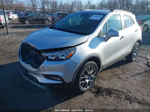 KL4CJ2SM1JB594958 2018 BUICK ENCORE - Image 2