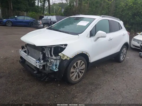 KL4CJ3SB8JB640015 2018 BUICK ENCORE - Image 2
