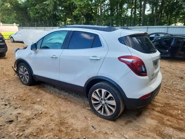 KL4CJAS89JB602586 2018 BUICK ENCORE - Image 2