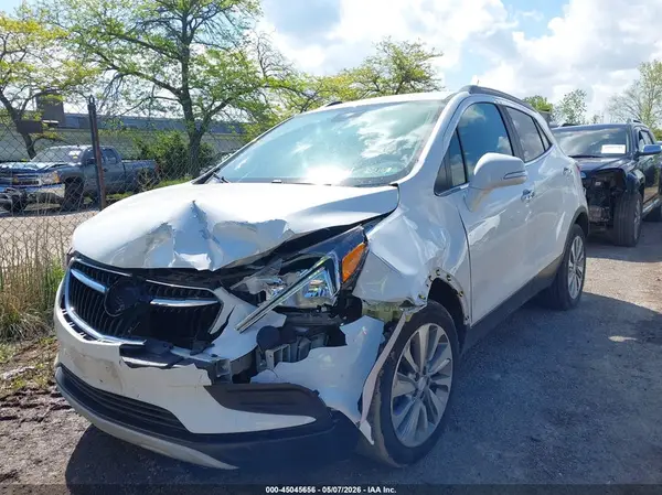 KL4CJASB0HB008592 2017 BUICK ENCORE - Image 2