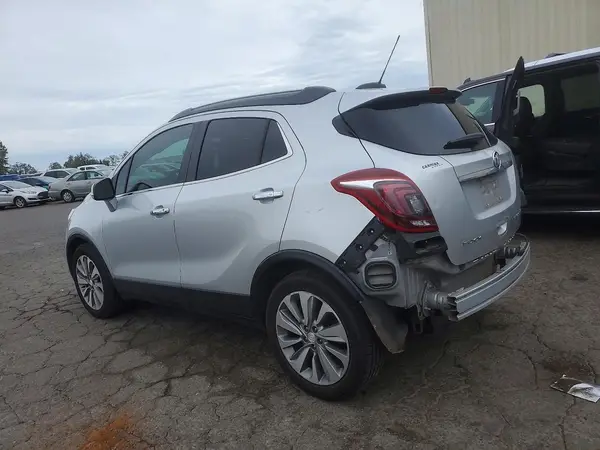 KL4CJASB0HB041110 2017 BUICK ENCORE - Image 2