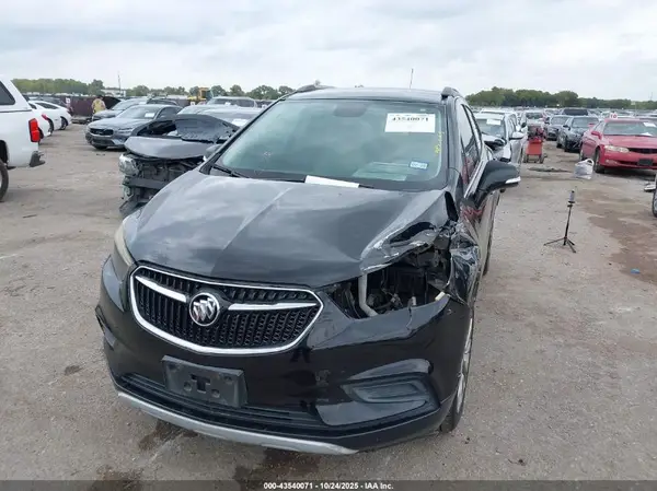 KL4CJASB0HB094163 2017 BUICK ENCORE - Image 2