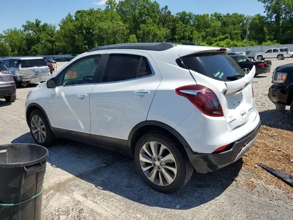 KL4CJASB0HB230050 2017 BUICK ENCORE - Image 2