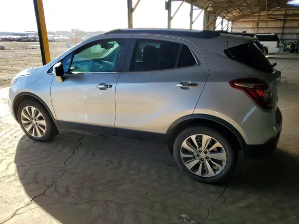 KL4CJASB0JB529494 2018 BUICK ENCORE - Image 2
