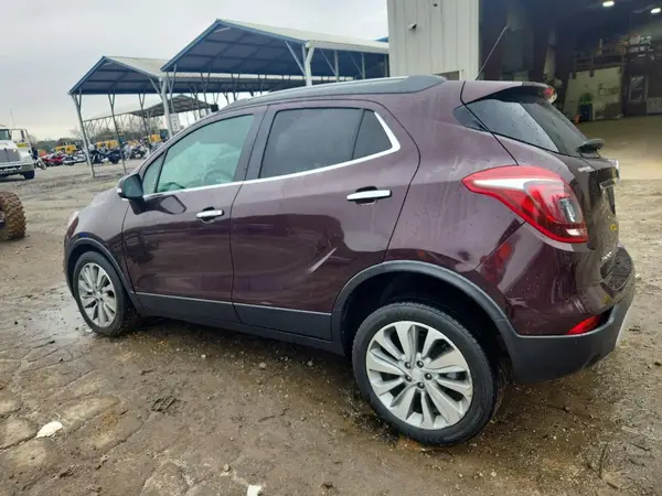 KL4CJASB0JB552662 2018 BUICK ENCORE - Image 2