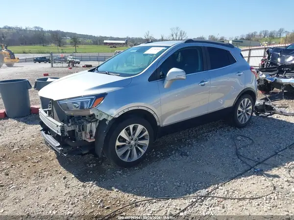 KL4CJASB0JB567470 2018 BUICK ENCORE - Image 2