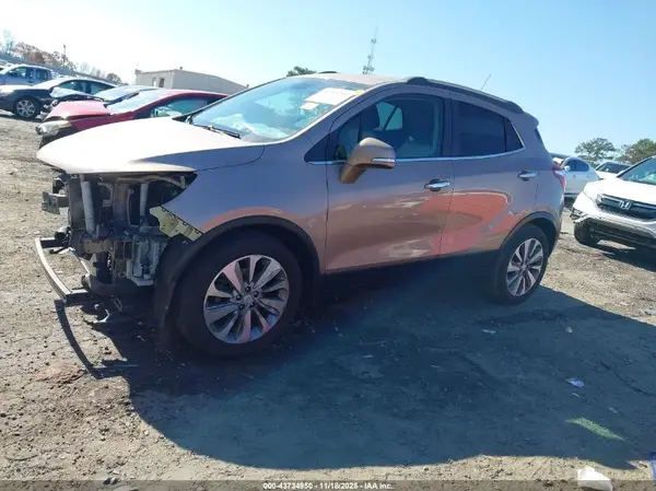 KL4CJASB0JB574760 2018 BUICK ENCORE - Image 2