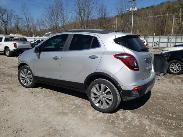 KL4CJASB0JB575603 2018 BUICK ENCORE - Image 2