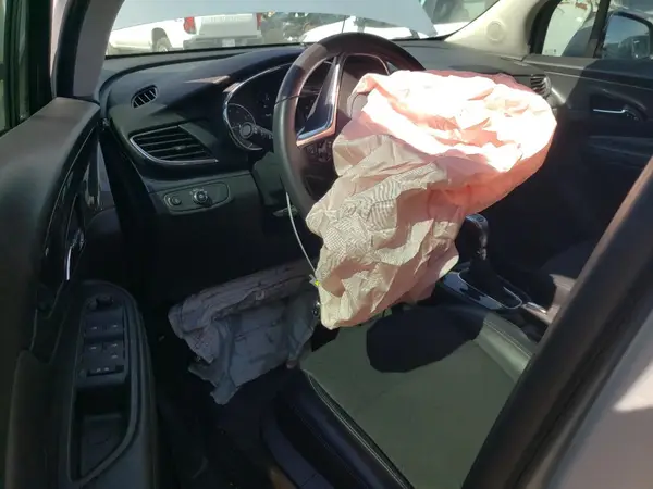 KL4CJASB0JB575603 2018 BUICK ENCORE - Image 8
