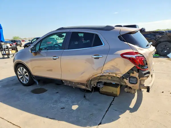 KL4CJASB0JB577559 2018 BUICK ENCORE - Image 2