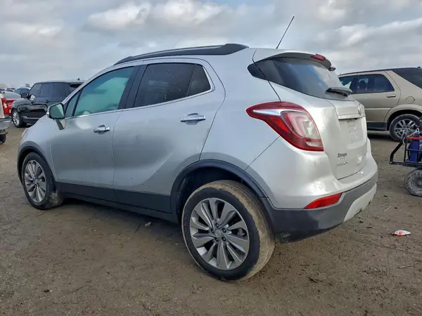 KL4CJASB0JB579537 2018 BUICK ENCORE - Image 2