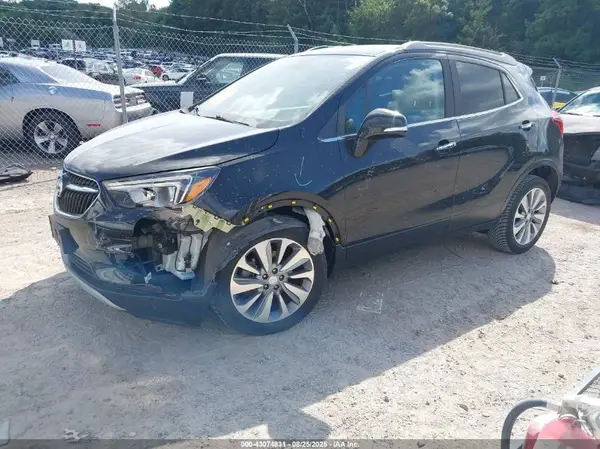 KL4CJASB0JB595687 2018 BUICK ENCORE - Image 2
