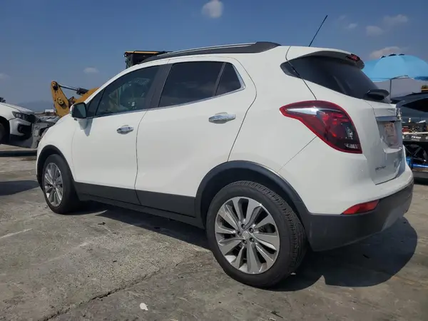 KL4CJASB0JB597343 2018 BUICK ENCORE - Image 2