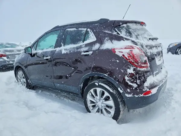 KL4CJASB0JB613041 2018 BUICK ENCORE - Image 2