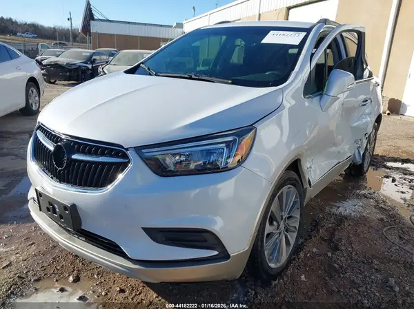 KL4CJASB0JB613427 2018 BUICK ENCORE - Image 2
