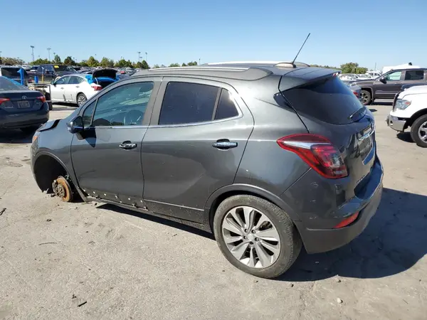 KL4CJASB0JB645696 2018 BUICK ENCORE - Image 2