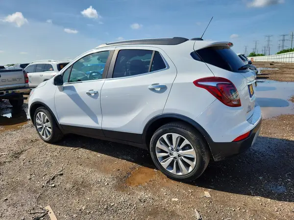 KL4CJASB0JB674258 2018 BUICK ENCORE - Image 2
